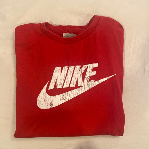 Nike - Red Short Sleeve Logo T-Shirt (M) - Picture 2 of 4